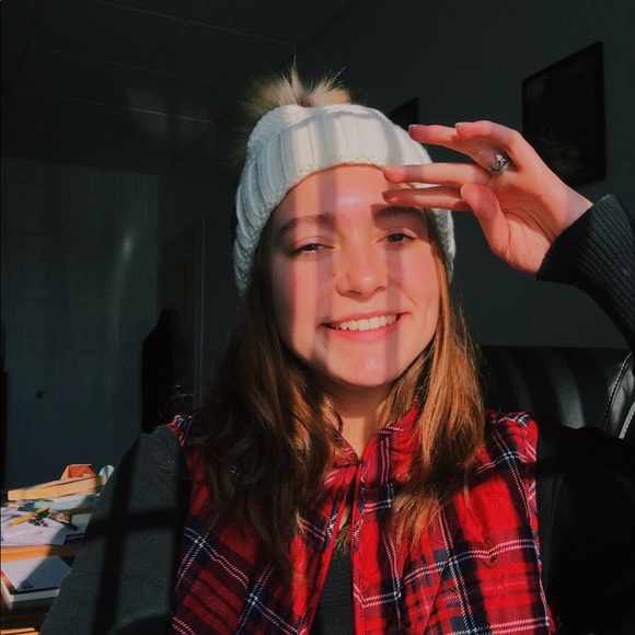 Meet your Posher, Lilly - Picture 1 of 1